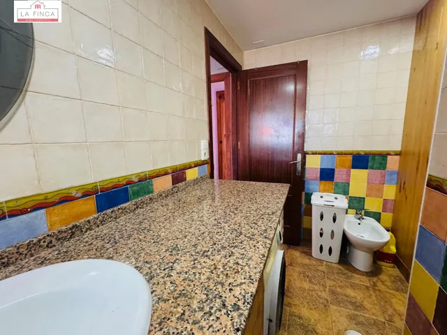 2 dormitorios con piscina y parking a 150m de la playa — 27