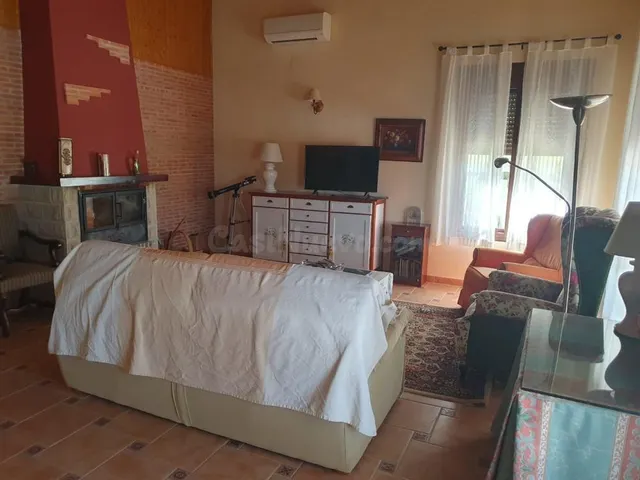 Chalet independiente en Agudo. — 4