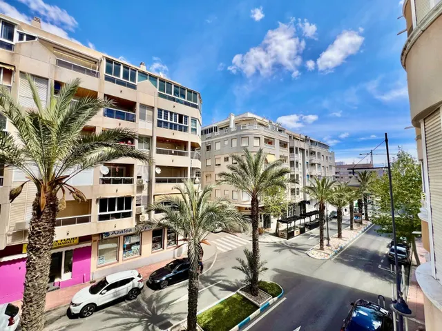 IMPECABLE VIVIENDA DE 2 habitaciones + PARKING EN PLENA AVENIDA DE LAS HABANERAS, A TAN SOLO 450m DE LA PLAYA — 19