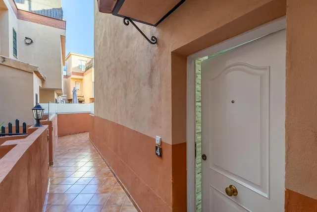 ESPECTACULAR TRIPLEX EN CHURRIANA — 25