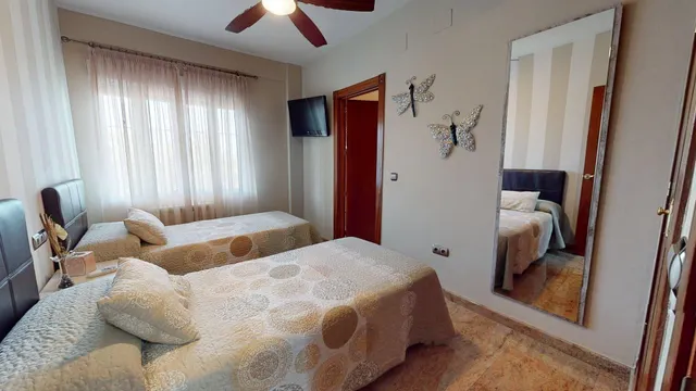 Chalet de lujo en Sansueña, Córdoba con 600 m2 construidos, parcela de 1.500 m2, piscina privada y amplios dormitorios — 44