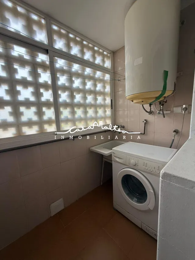 PISO ALQUILER LUMINOSO CON PISCINA COMUNITARIA — 7