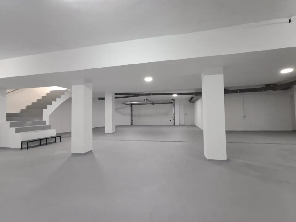 OPORTUNIDAD ALQUILER LOCAL-SOTANO/GARAGE en plena Calle San Fernando DE 250M2!