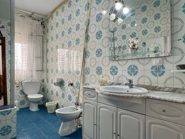 E. PISAZO DE 4 HAB. CON DOS TERRAZAS, DOS BAÑOS. — 20