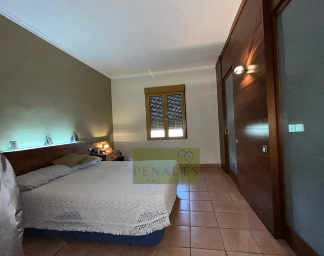 Espectacular chalet a la venta con impresionante jardín interior — 18