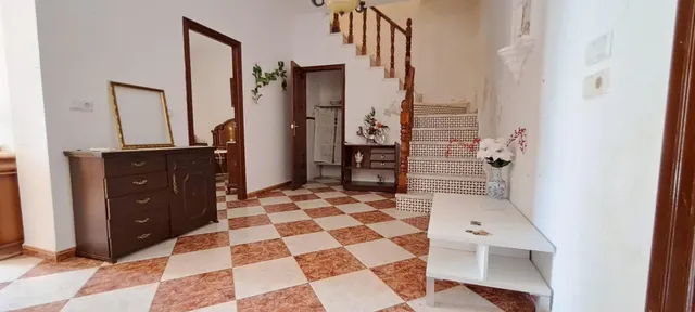 Amplia vivienda con terrazas y azotea privada en Brenes, a solo 20 minutos de Sevilla!! — 20