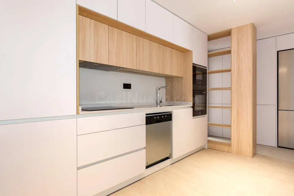 Apartamento totalmente reformado a estrenar frente a la Plaza del Teatro de Torrevieja