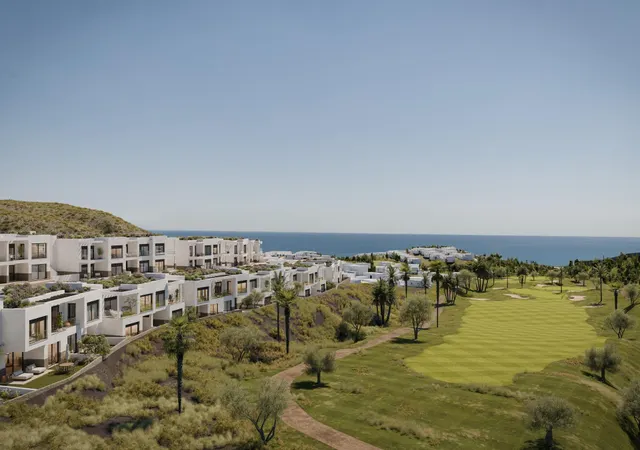 Vistas panorámicas al mar Mediterráneo en resort en primera línea de playa — 3