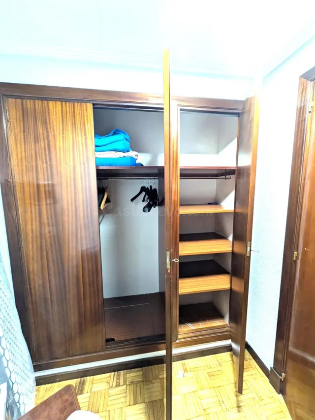 habitación NUMERO UNO NDIVIDUAL EN PISO DE 112m2 EN CESAREO  - foto 4