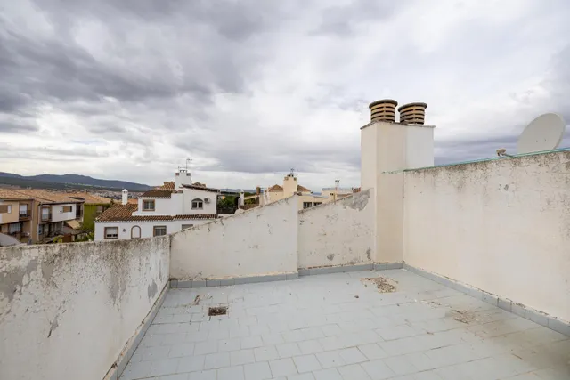Disfruta de la tranquilidad de Huétor Vega sin alejarte de la ciudad. — 35