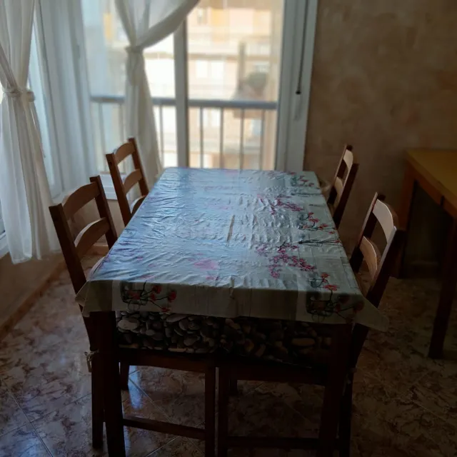 Apartamento Luminoso en Gandía Playa - Ideal para Estudiante - foto 4