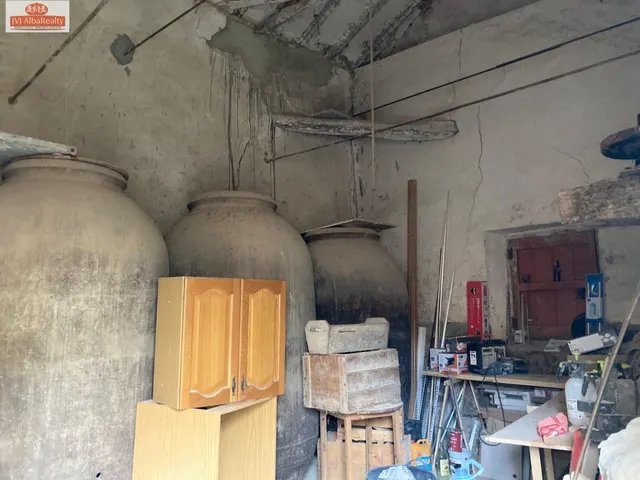 CASA EN PLANTA BAJA SEMIREFORMADA EN LAS CASAS DE JUAN NUÑEZ. — 29