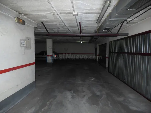 plaza de aparcamiento en alquiler sita en calle victoria — 3