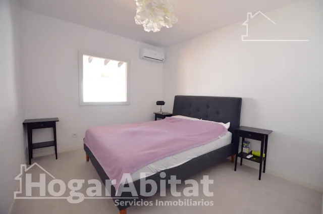 PRECIOSO CHALET REFORMADO CON PISCINA, GARAJE Y DOS TERRAZAS — 34