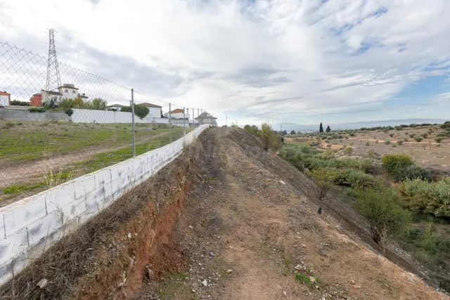 Terreno en Peligros: 2,773 m2 de Oportunidad y Potencial — 13