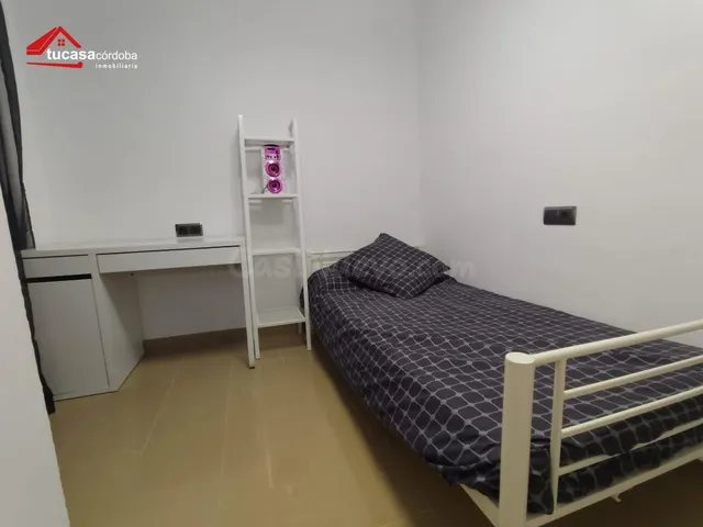 ENTREPLANTA DE 72 m2 CON REFORMA INTEGRAL Y PATIO PRIVADO EN - foto 4