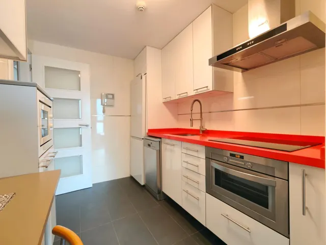 Vivienda exterior de un dormitorio, lista para entrar a vivir y ubicada en la zona más demandada de Villa del Prado. — 9