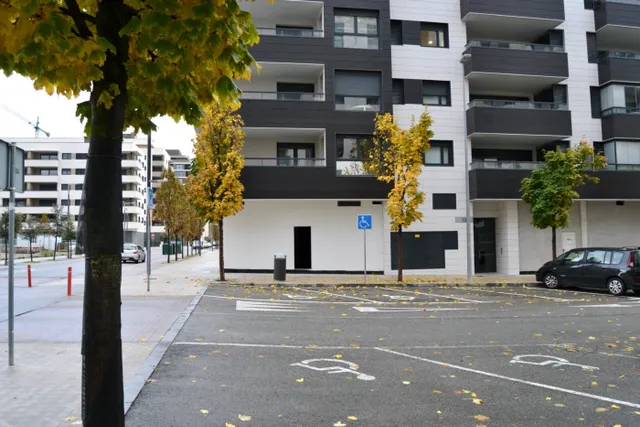 LOCAL COMERCIAL EN PAMPLONA - LEZKAIRU — 8