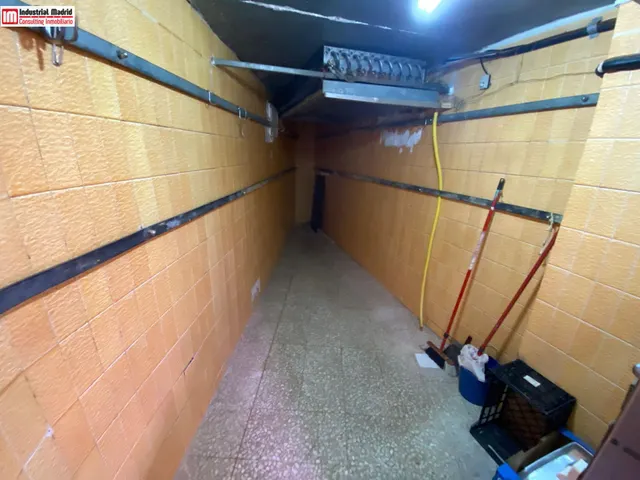 ALQUILER LOCAL COMERCIAL EN ARGANDA DEL REY — 4
