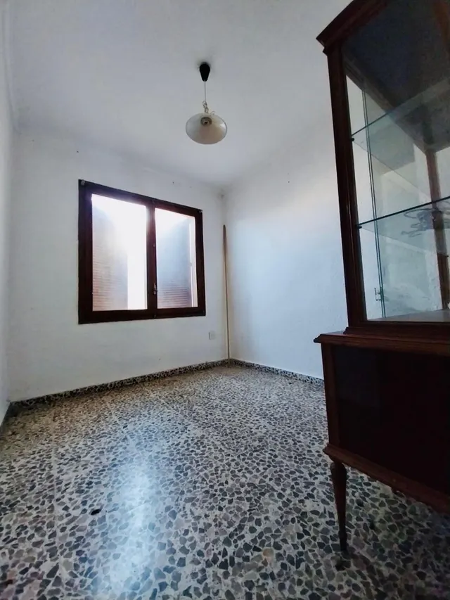 Vivienda con amplia parcela en Costabella — 12