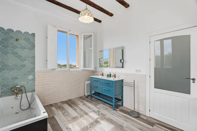 Finca rústica con vivienda reformada, piscina y cultivo ecólógico — 22