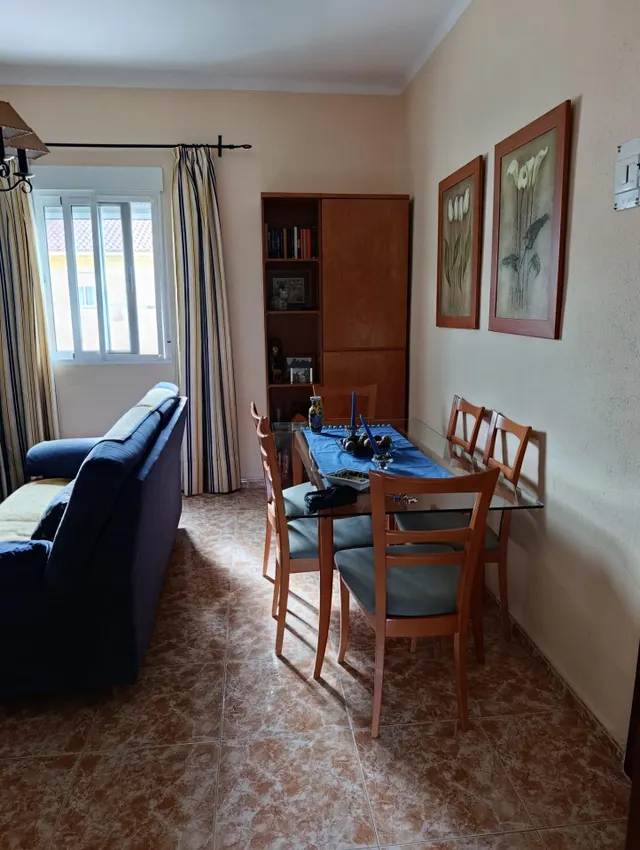 SE VENDE PISO DE TRES habitaciones AL LADO DE LA PLAYA — 13