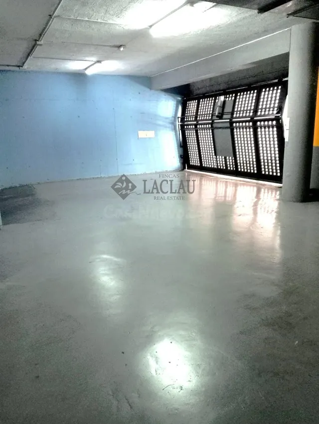 Venta plaza de parking zona la Plana Sitges - foto 2