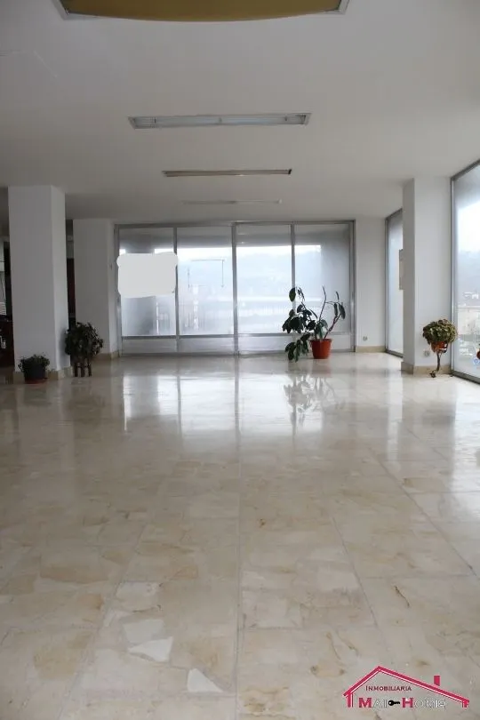ESTUPENDO LOCAL EN ALZA JUNTO AL AMBULATORIO — 20