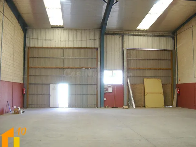 Nave en venta en Villafria en las NAVES RADIAL 1. - foto 4