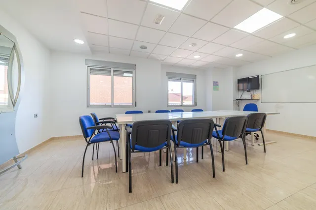 Local comercial 306m² en venta - Centro urbano — 12