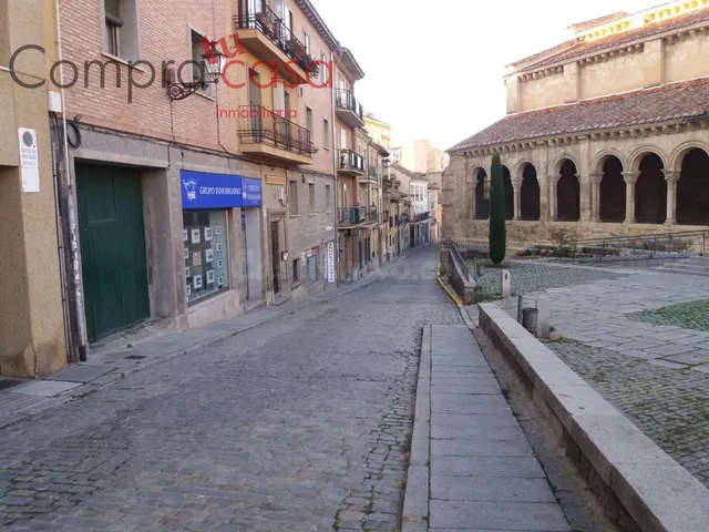 ALQUILER.-.PLAZA DE GARAJE.-.AVENIDA DEL ACUEDUCTO.- - foto 5