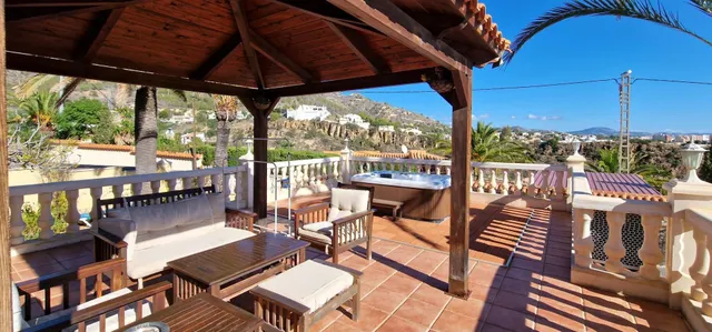 Villa con vistas espectaculares en Maryvilla, Calpe — 9