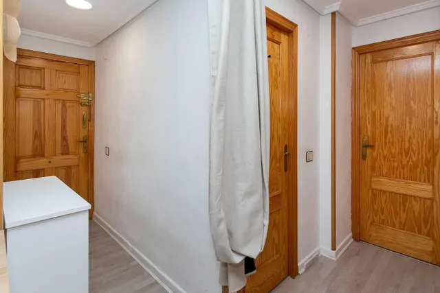 GRAN APARTAMENTO EN TORREVEIJA: 2 HAB,1  BAÑO — 14