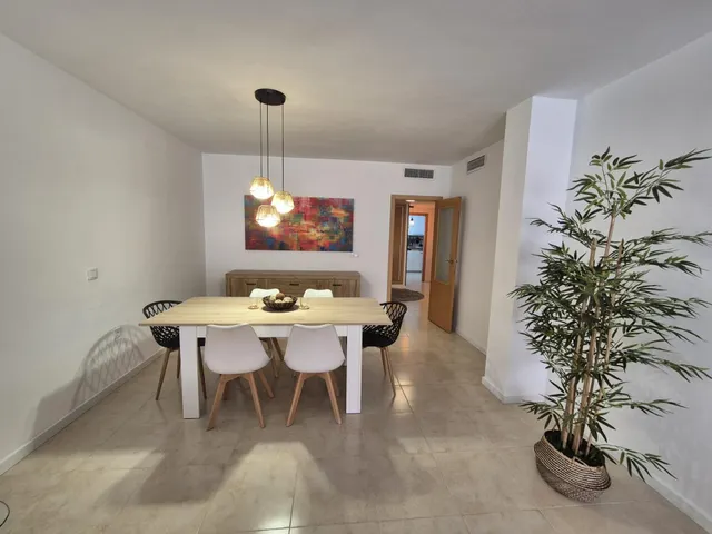 AMPLIA VIVIENDA CON TERRAZA PRIVADA, PLAZA DE GARAJE Y TRASTERO EN EL GARBANZAL, LA UNIÓN. — 9