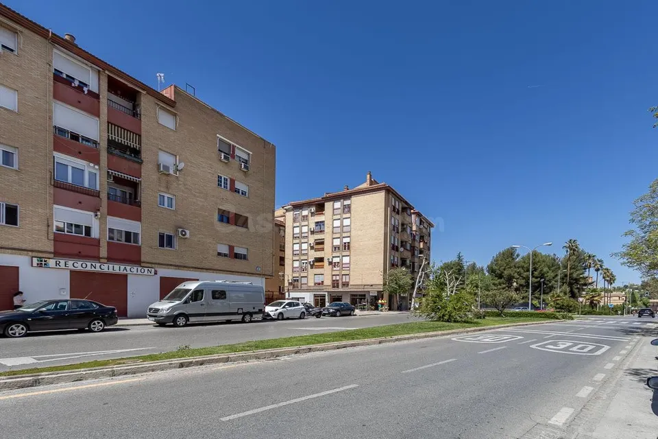 Piso junto Camino Bajo de Huetor