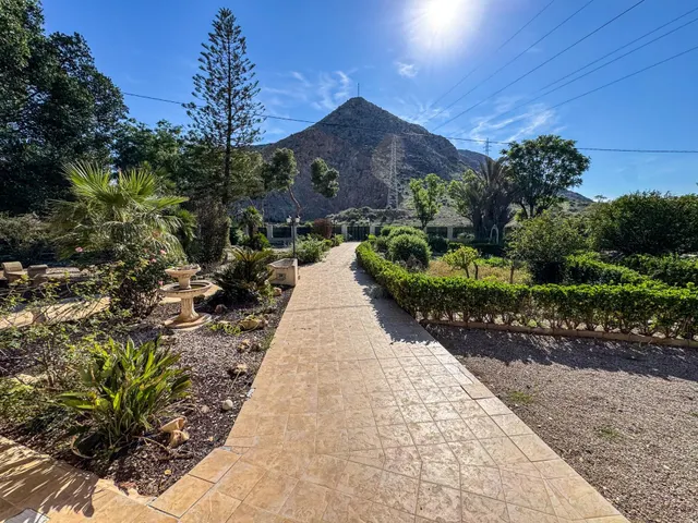 Exclusivo Chalet Independiente con Piscina Privada y Gran Parcela en Callosa de Segura — 7