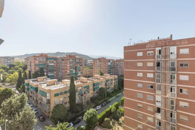 Piso reformado con terraza y vistas a sierra nevada — 15