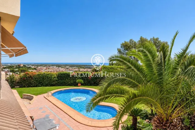 Casa independiente con vistas al mar en Montemar - foto 5