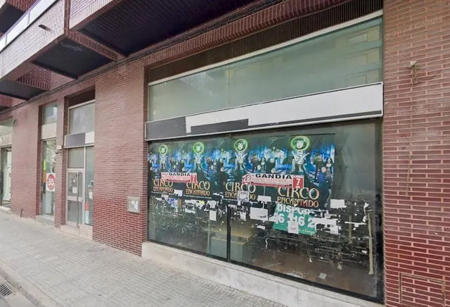 Local comercial en el centro de Gandía - Passeig de les Germ