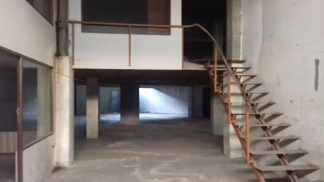 LOCAL COMERCIAL DE 430 M2 EN PONTEPEDRIÑA — 9