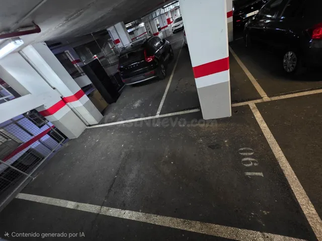 Plaza de garaje frente al corte ingles — 2