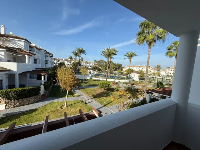 Bonito y luminoso apartamento en Playa de la Barrosa — 13