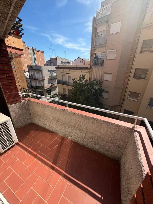 DUPLEX EN VENTA PARA ENTRAR A VIVIR CON GRAN TERRAZA EN BARRIO CENTRO EN CORNELLA DE LLOBREGAT — 14