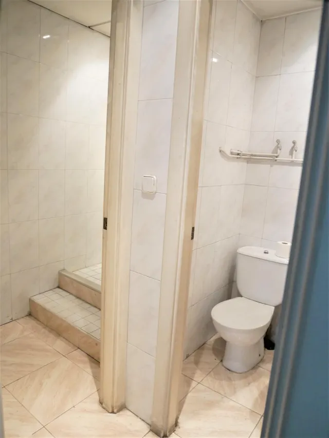 Se vende local en el Barrio del Carmen — 3