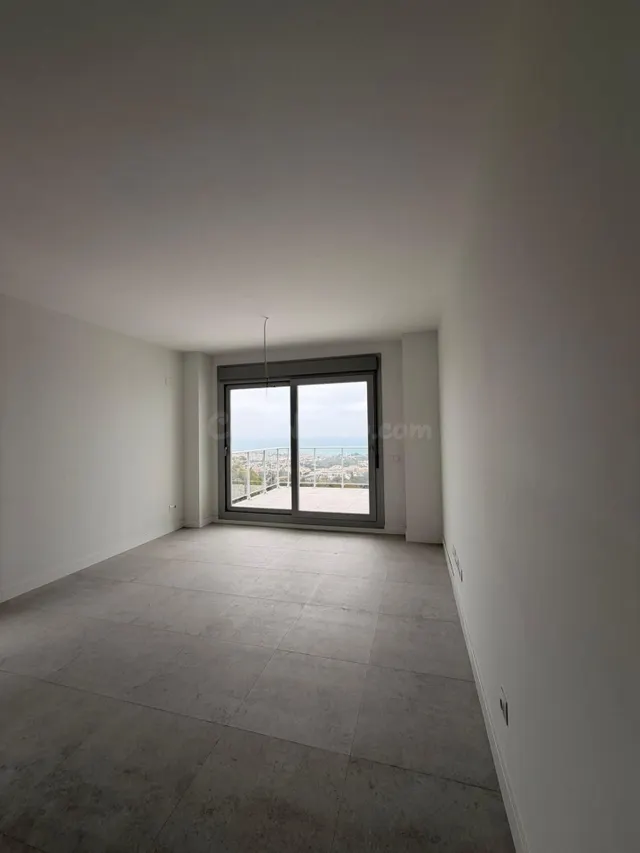 Atico de 2 dormitorios con vista al Mar - foto 4