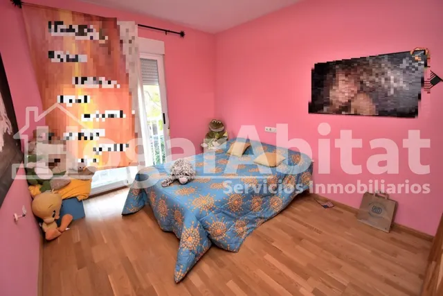 ADOSADO SEMINUEVO CON PISCINA, 2 TERRAZAS Y AMPLIO GARAJE — 22