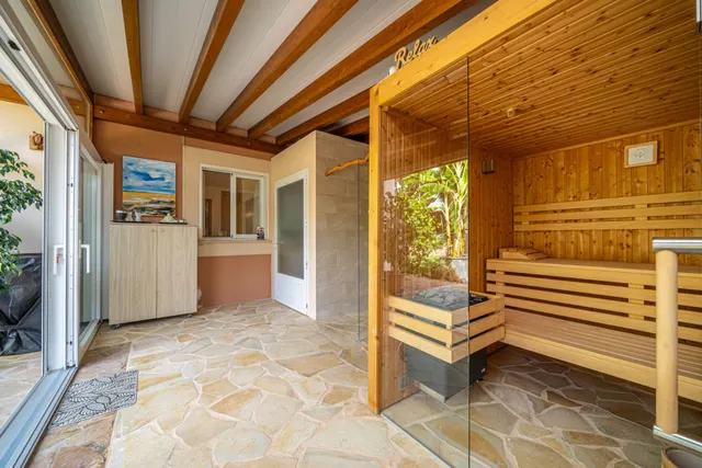 Planta baja totalmente reformada con jardín privado, sauna, piscina comunitaria y parking en Sa Coma — 28