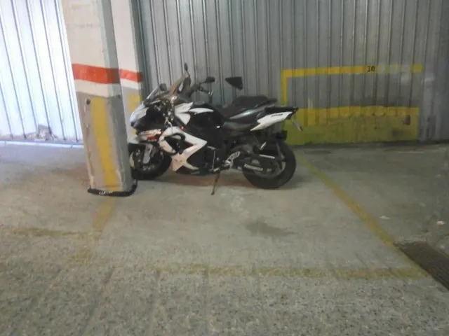 PLAZA DE PARKING EN SANT ANDREU DE LA BARCA A 20' DE BARCELONA — 5