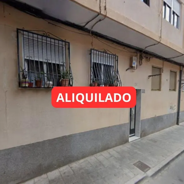 Piso en venta con inquilino en Elda