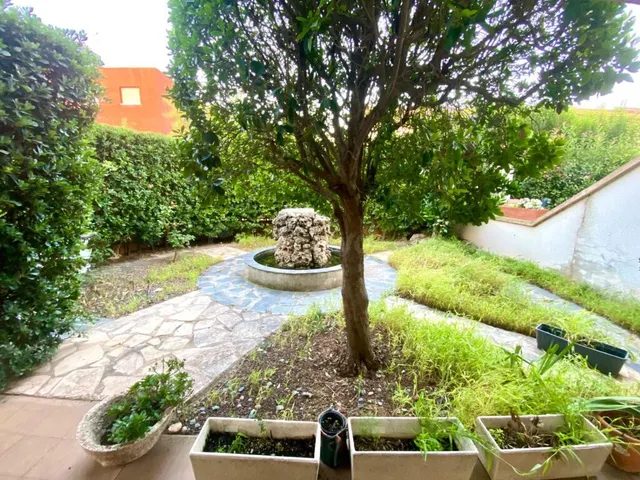 Exclusiva casa a tres vientos con jardín en Santa Bárbara — 6